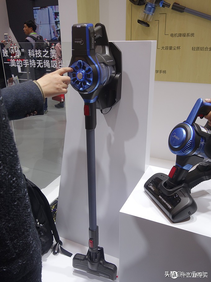 暴走两万步！海量图片带你游览2017年AWE家电展