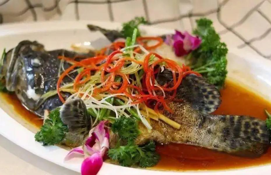 广东普通人办一场婚礼要多少钱,广东结婚摆酒大概花费多少钱呢