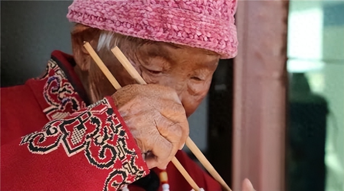 老公欠债30万我该不该跟他离婚,离婚3年了前夫欠债