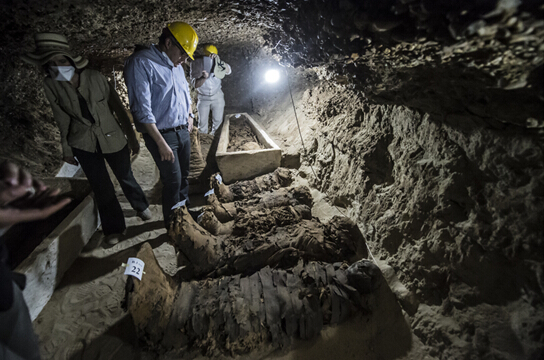 浙江龙泉发现古墓,深山发现古墓宝藏