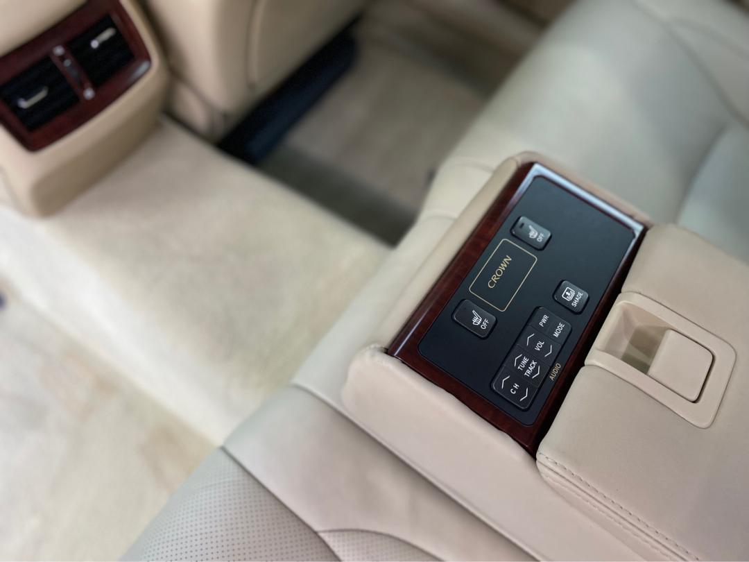 皇冠3.0经典老车翻新复活视频,13代皇冠全车翻新泉州地区