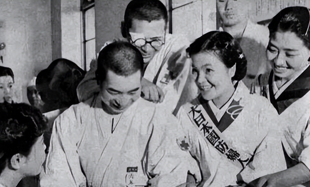 昭和之烈女,侵华日本女兵下场惨烈惊人