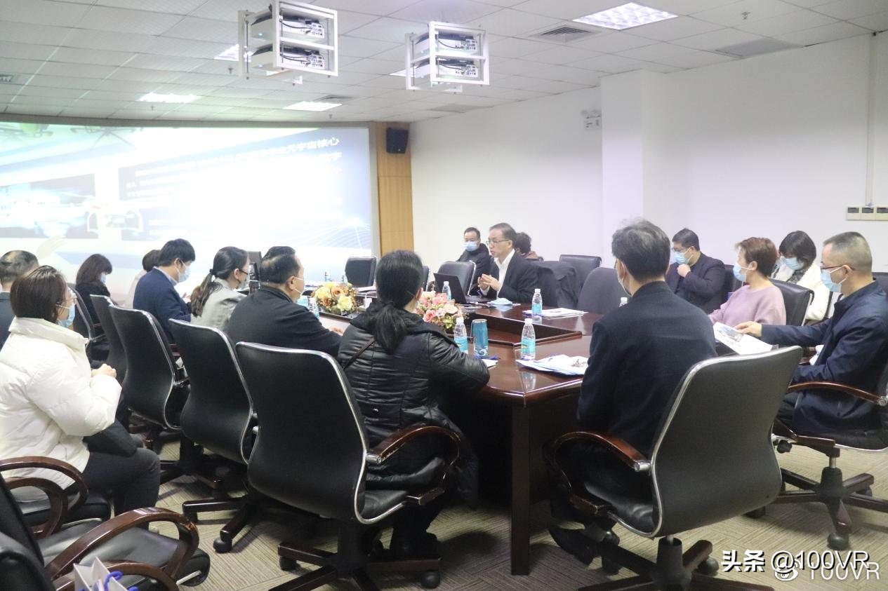 厦门市人社局走进凤凰创壹参观体验元宇宙最新技术