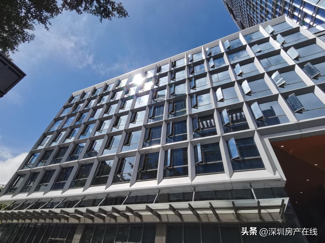 深圳南山科技园独栋商业大厦出租招租，约1.5万平米，冠名做总部