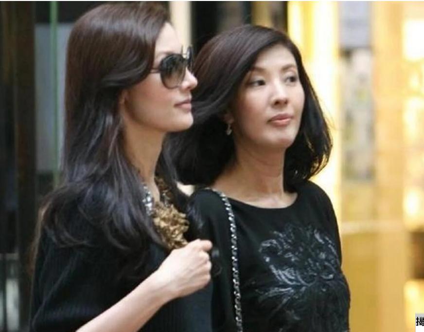 娱乐圈隐藏太深的十对亲姐妹,共闯娱乐圈的15对明星亲姐妹