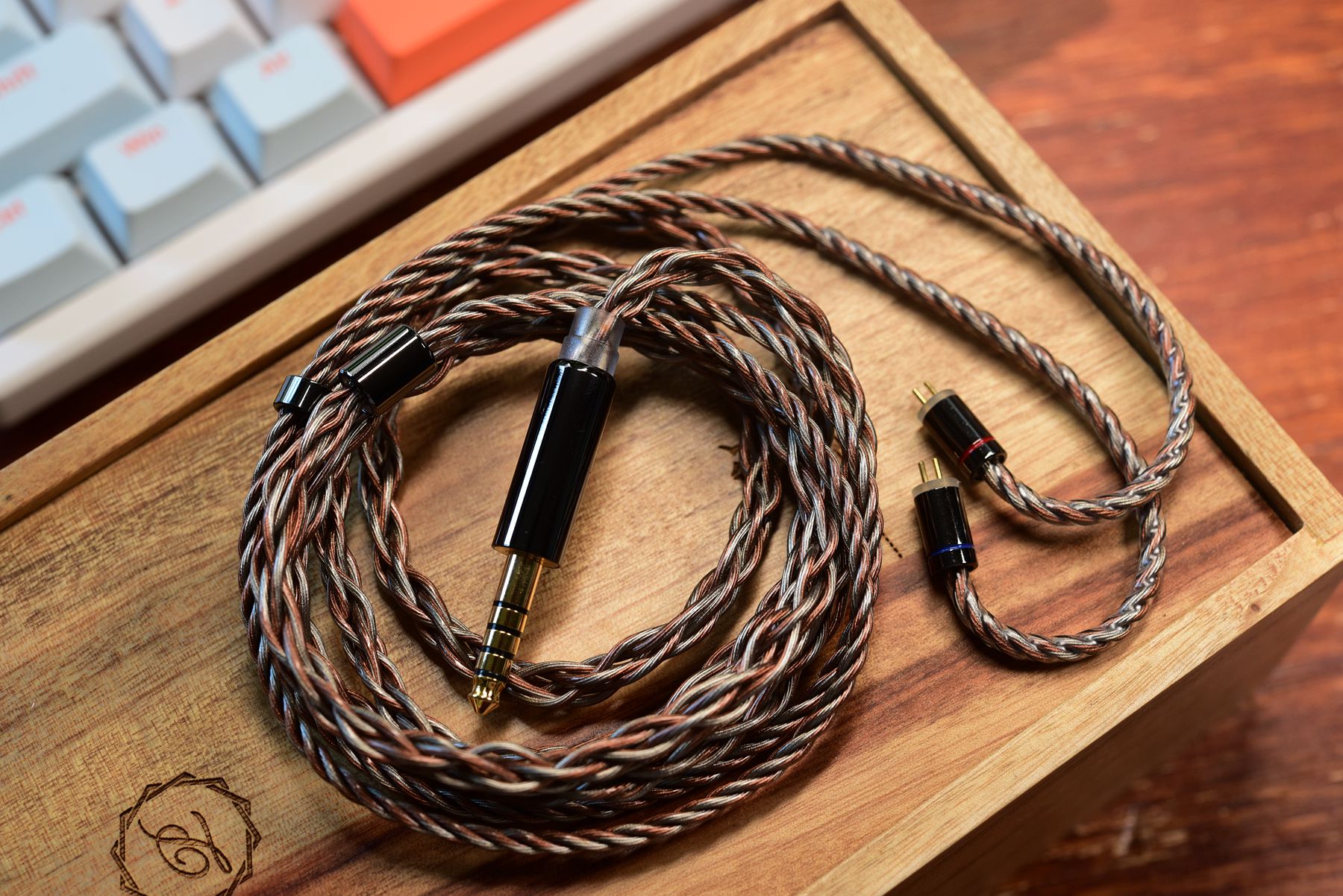 淡而不素方能宁静以致远，国产黑马级耳机品牌AFULP8试听