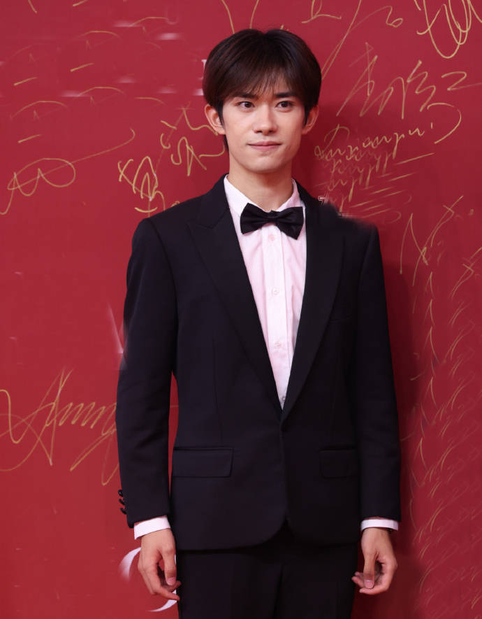 上海电影节明星生图,黄晓明上海电影节生图