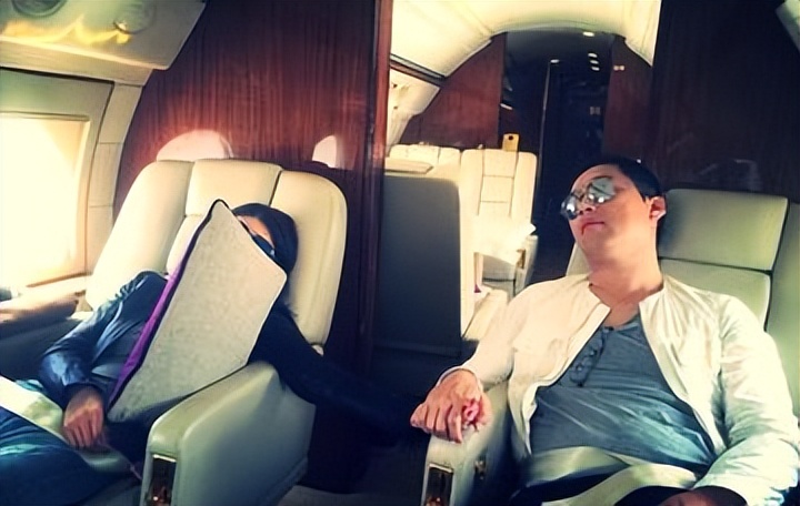 普通人眼中的顶级富豪,看着光鲜亮丽背后的苦