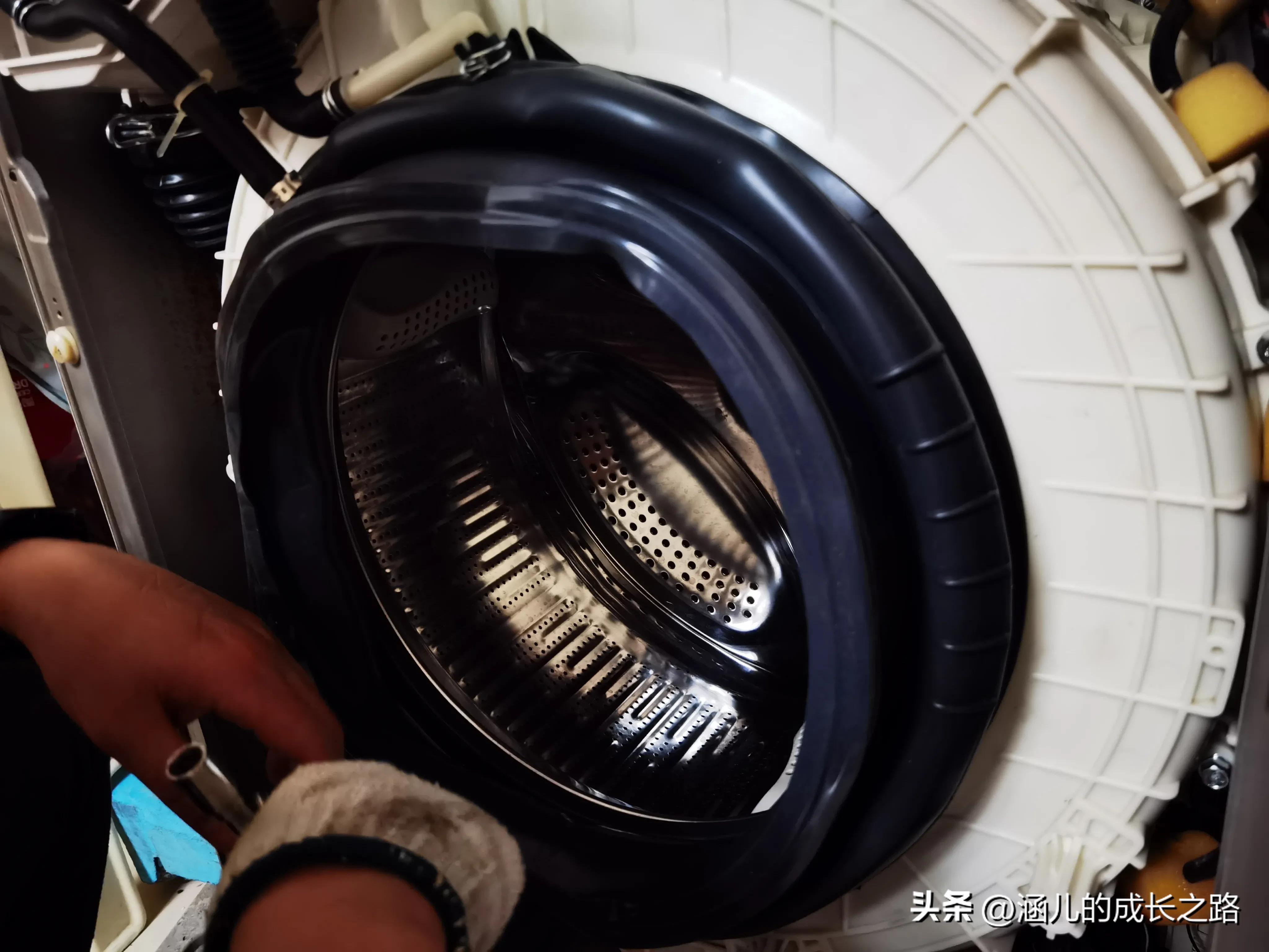 滚筒洗衣机滚筒旋转异响怎么回事,滚筒洗衣机滚筒转动异响怎么修