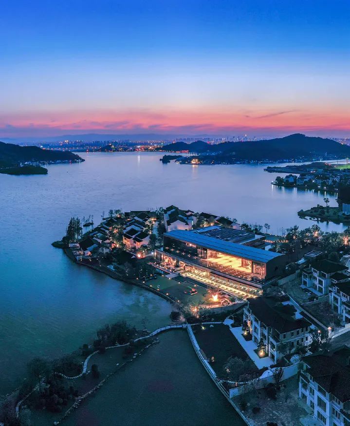 雷迪森酒店集团简介,红丝绒排名