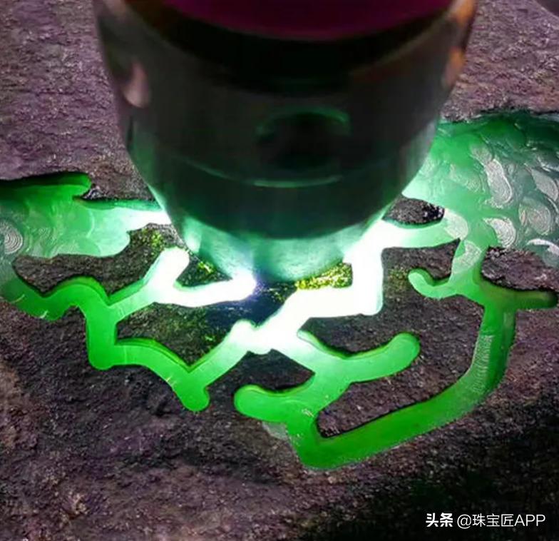 翡翠赌石十大不靠谱,翡翠赌石有造假吗