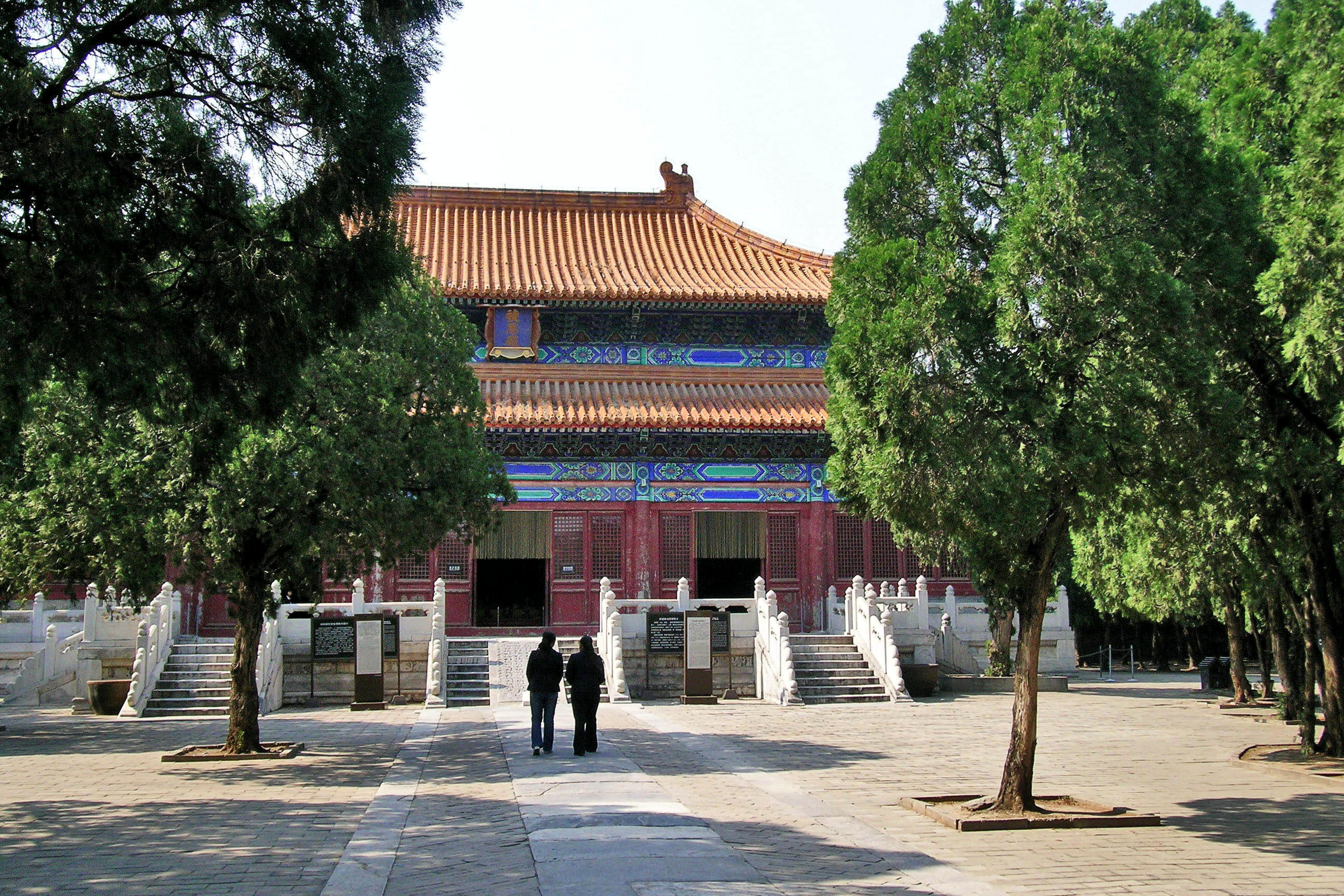 十三陵长陵殉葬,给爷爷下葬