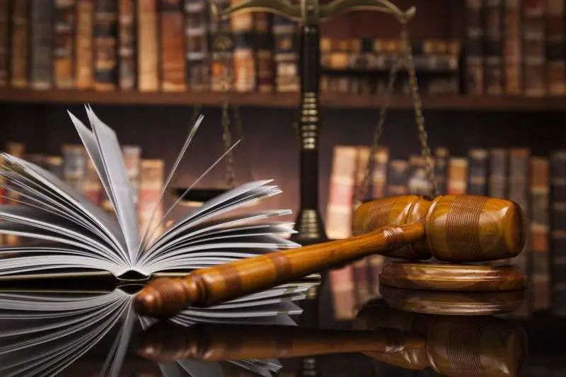 如果股东不配合变更，“挂名”法定代表人该如何退出公司？