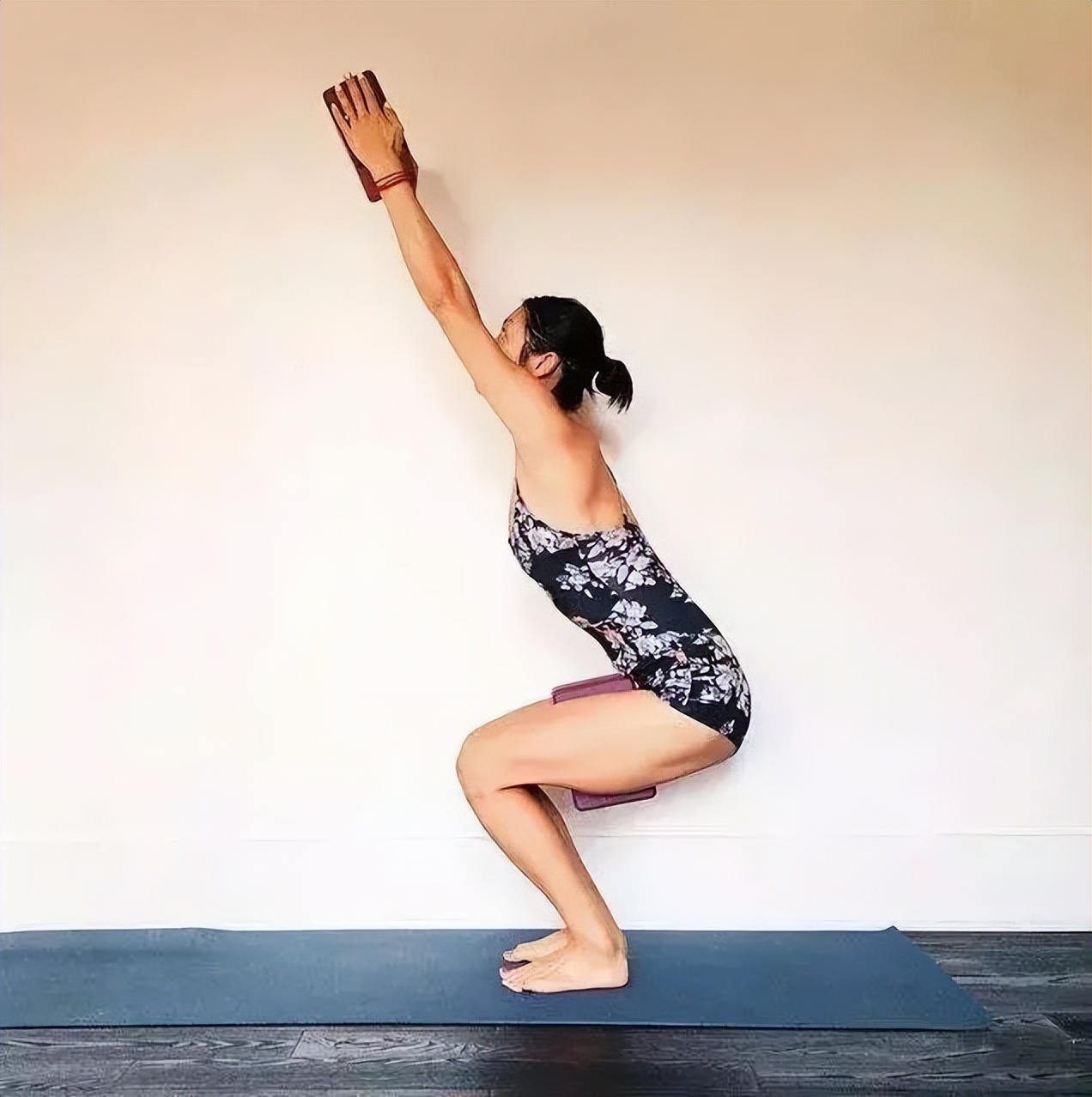 练瑜伽不会发力怎么办,练瑜伽总是不会撅臀怎么办