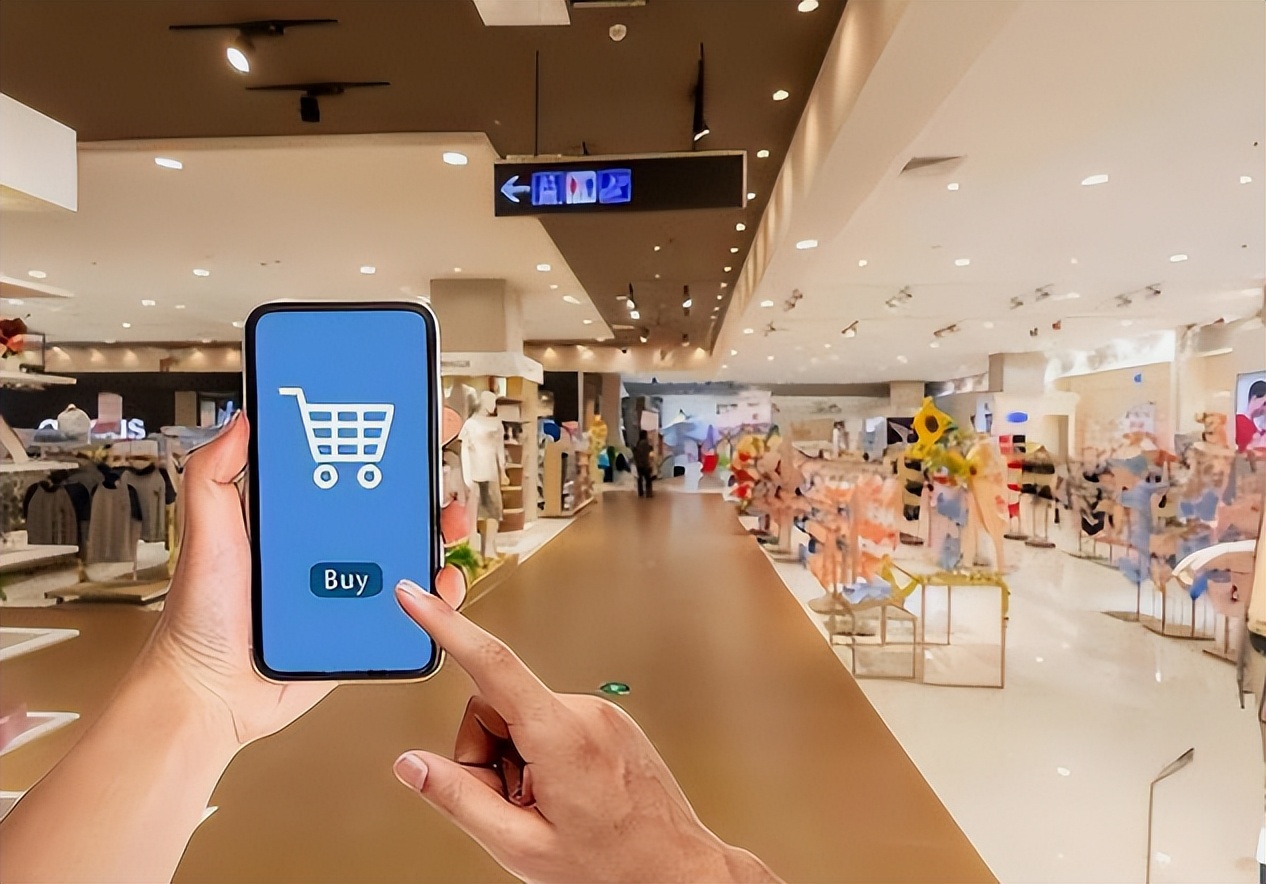 为什么越是发达国家,越不扶持“电商”?看见这条街你就明白了