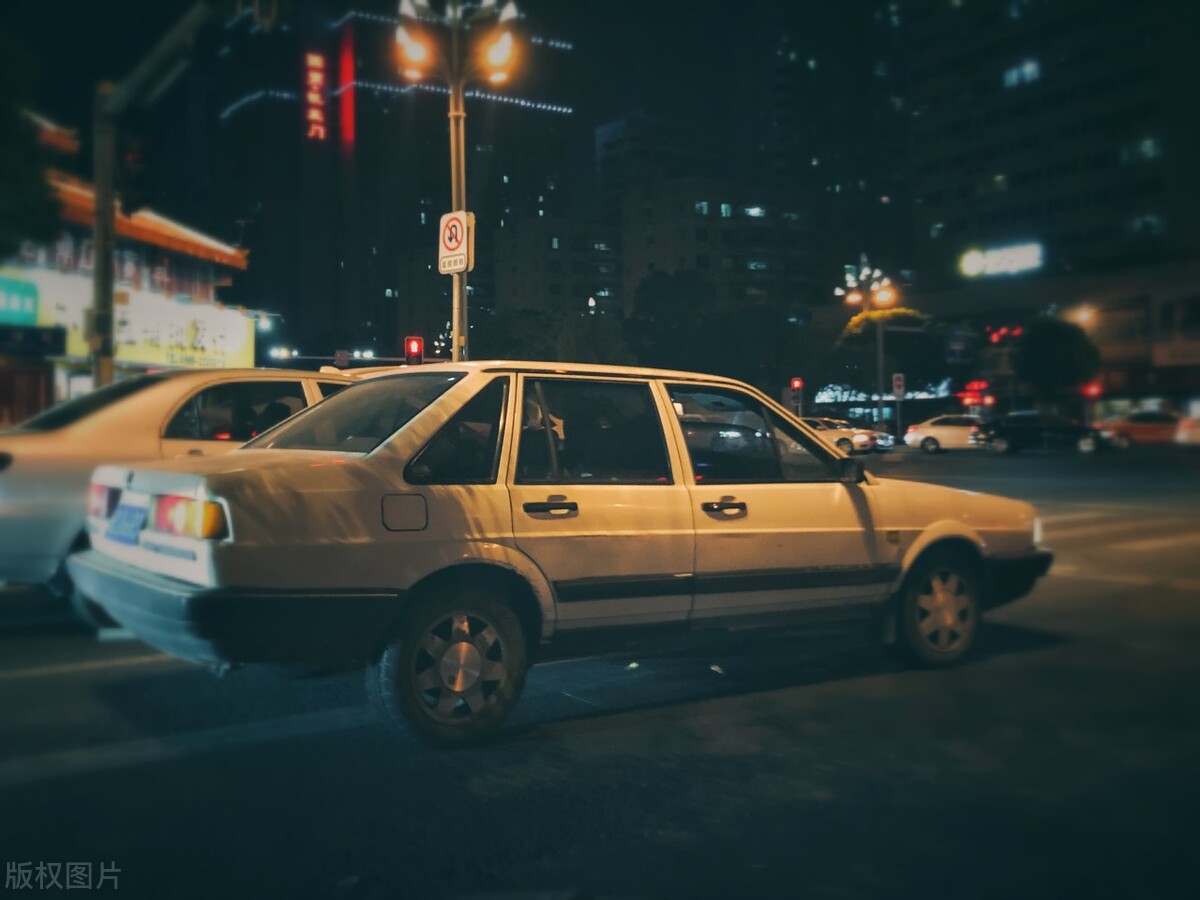 适合硬汉开的车低排量,30万左右开什么车最有面子