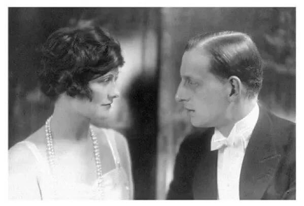 揭开谜一样的可可·香奈儿（七）~“俄罗斯皮革”的印记