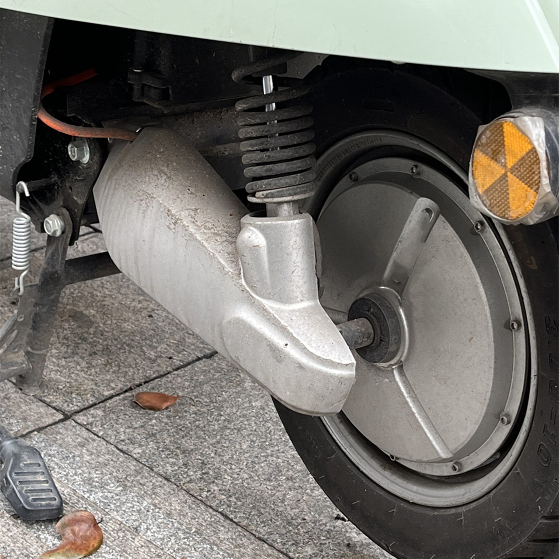 目前最值得买的电动车是哪一款,2500左右的电动车续航最高