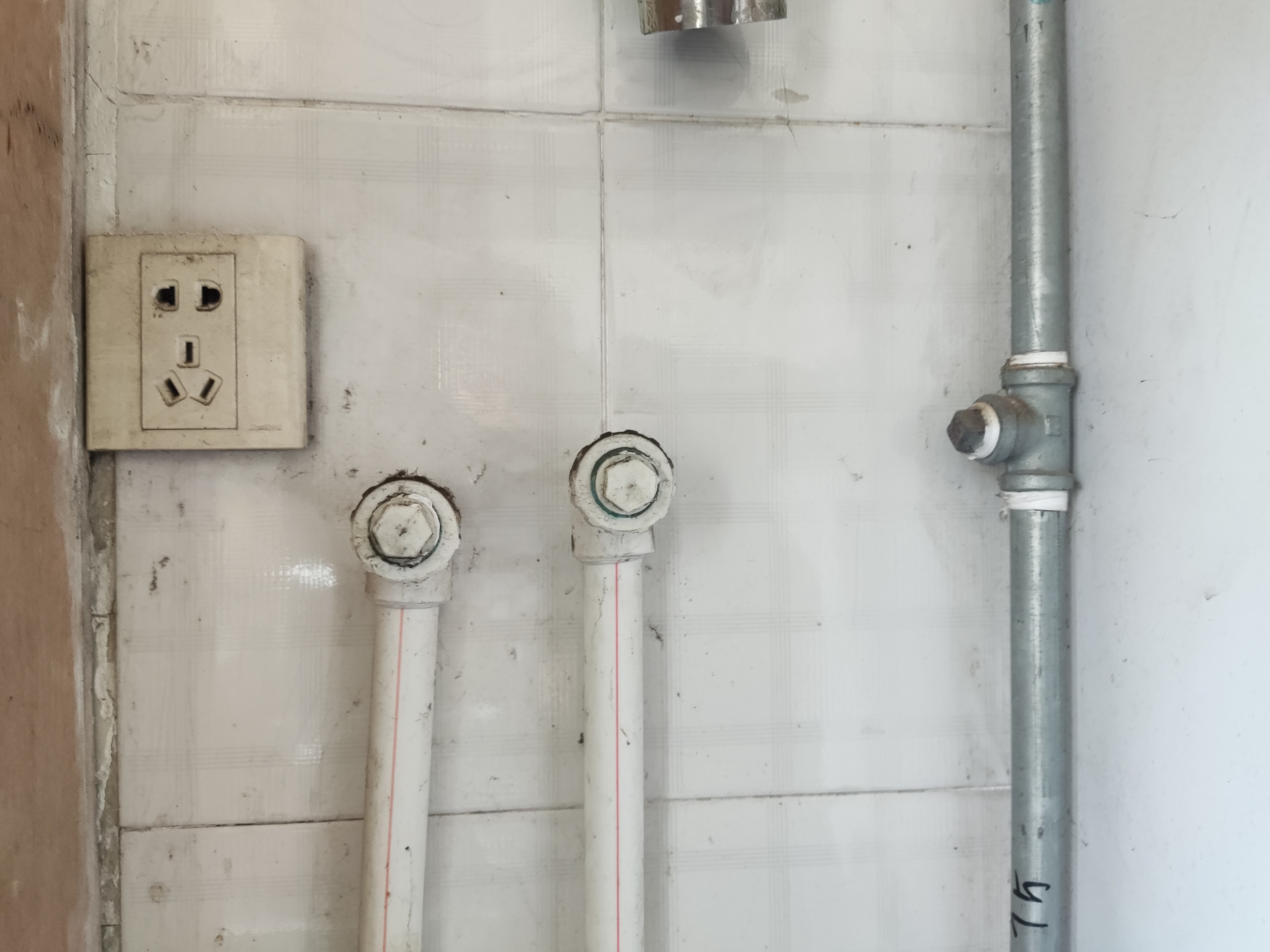 顶楼装什么热水器好,顶楼热水器怎么选