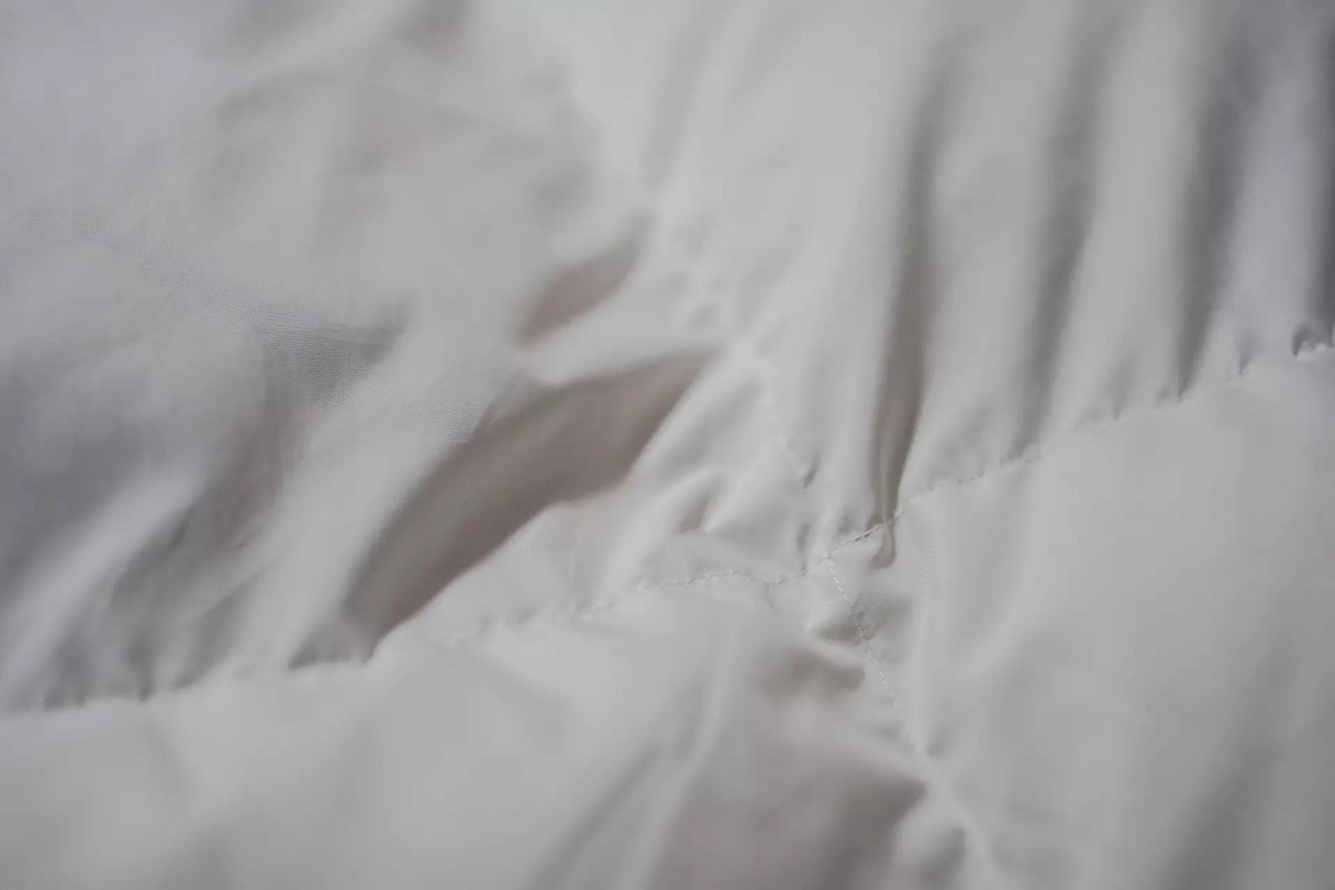 5000元以下口碑羽绒被大PK，参数对比加实测，搞定历史最冷冬天