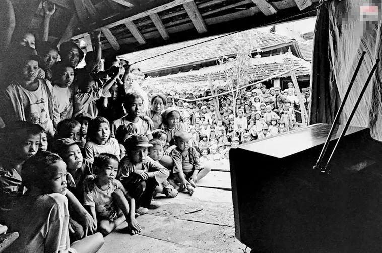 电视颜色很深怎样调浅,电视的颜色怎么涂