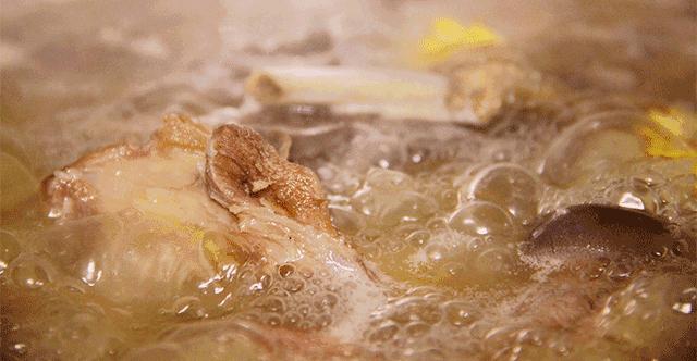 三伏天吃羊肉是种怎么样的体验,三伏天吃羊肉让你大汗淋漓