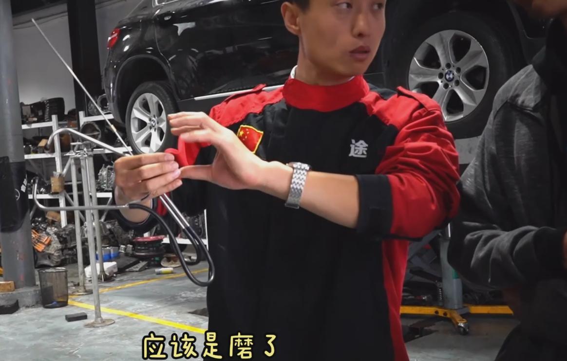 比亚迪秦80变速箱故障，行驶中异响，轴承损坏，修修贵不贵