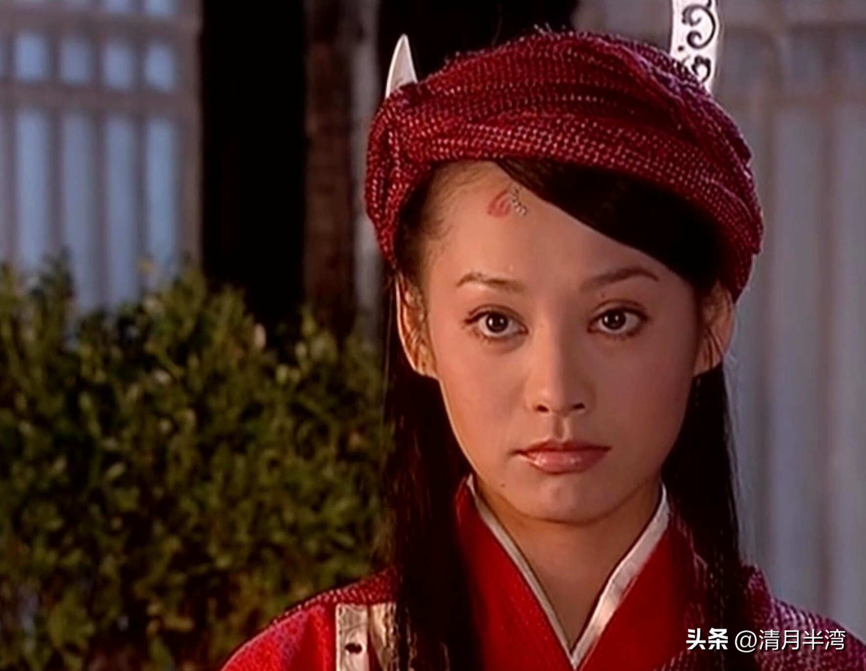 女将军别硬演，把这12位放一起看，矫揉造作与英姿飒爽，差距真大