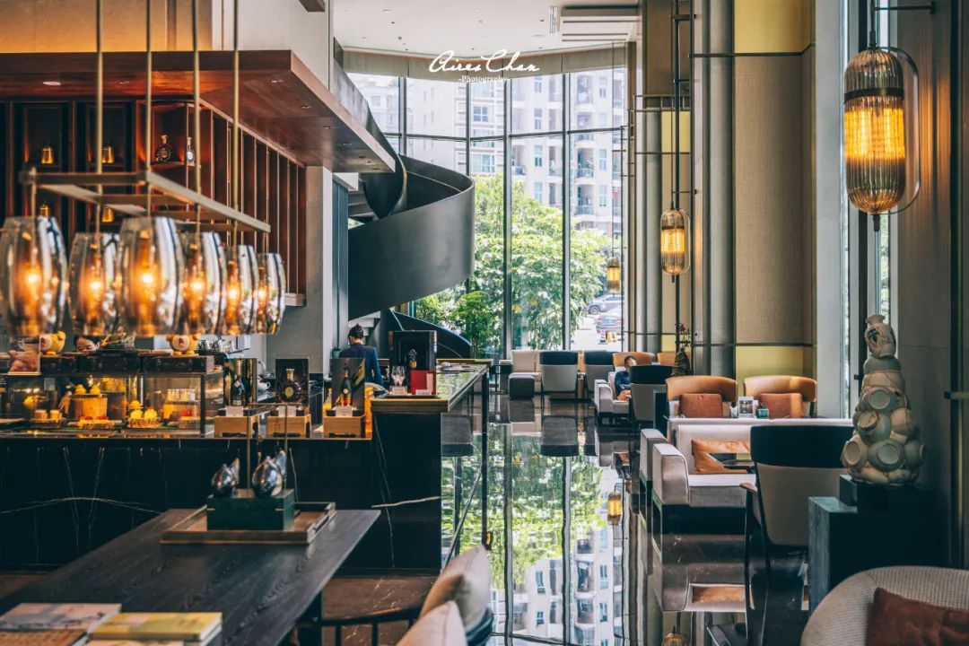 它是岭南花园的代表作，更是华南洲际的新旗舰