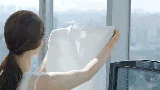 洗衣机洗的衣服上有片状污垢,衣服在洗衣机里面越洗越脏