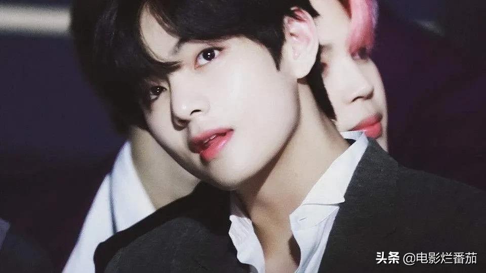 全球最帅100张面孔肖战,全球最帅十大面孔肖战