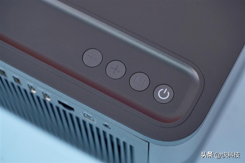 当贝f3最新投影,4000以内画质最好的投影仪