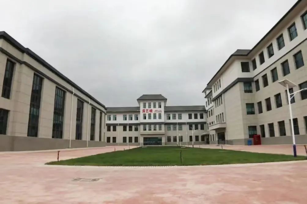 走进新康村看变化：我特别喜欢这个学校