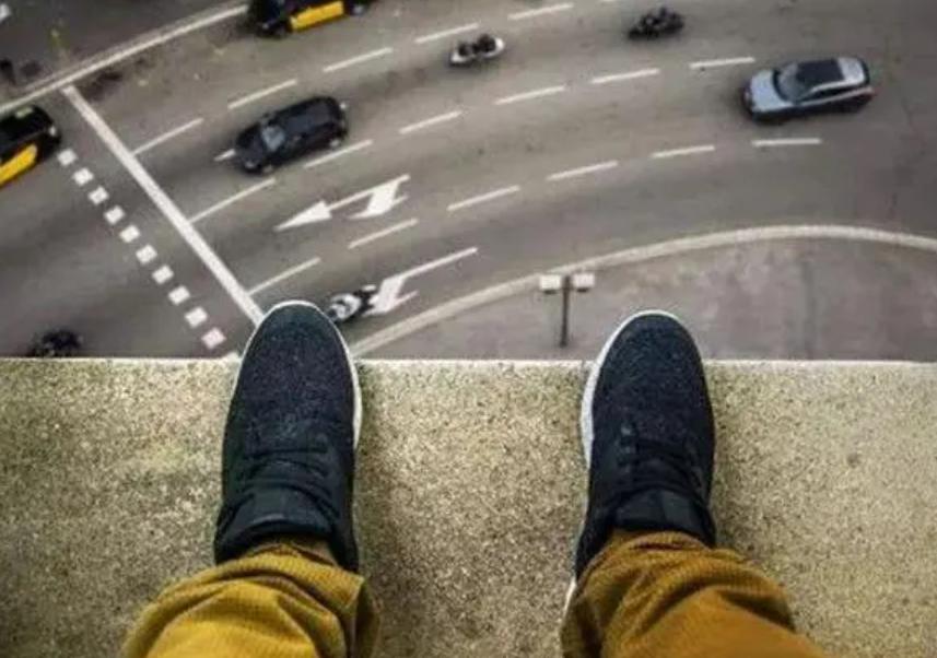 清华移民刷油漆跳桥,清华博士移民北美刷油漆