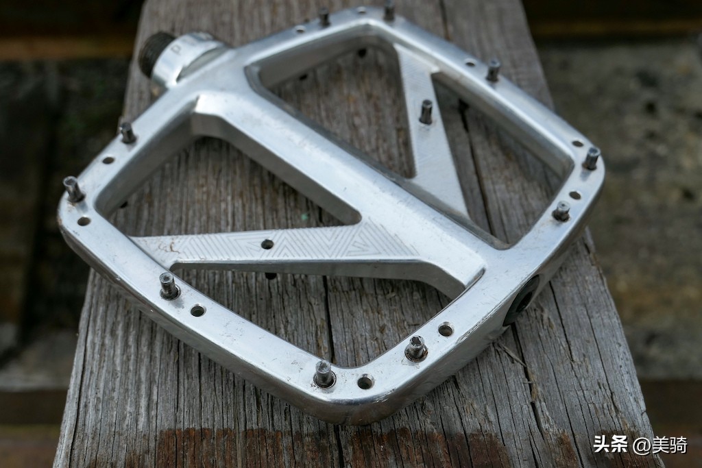 还担心选不到合适的平踏吗？14款优秀平踏的外媒全方位评测（上）