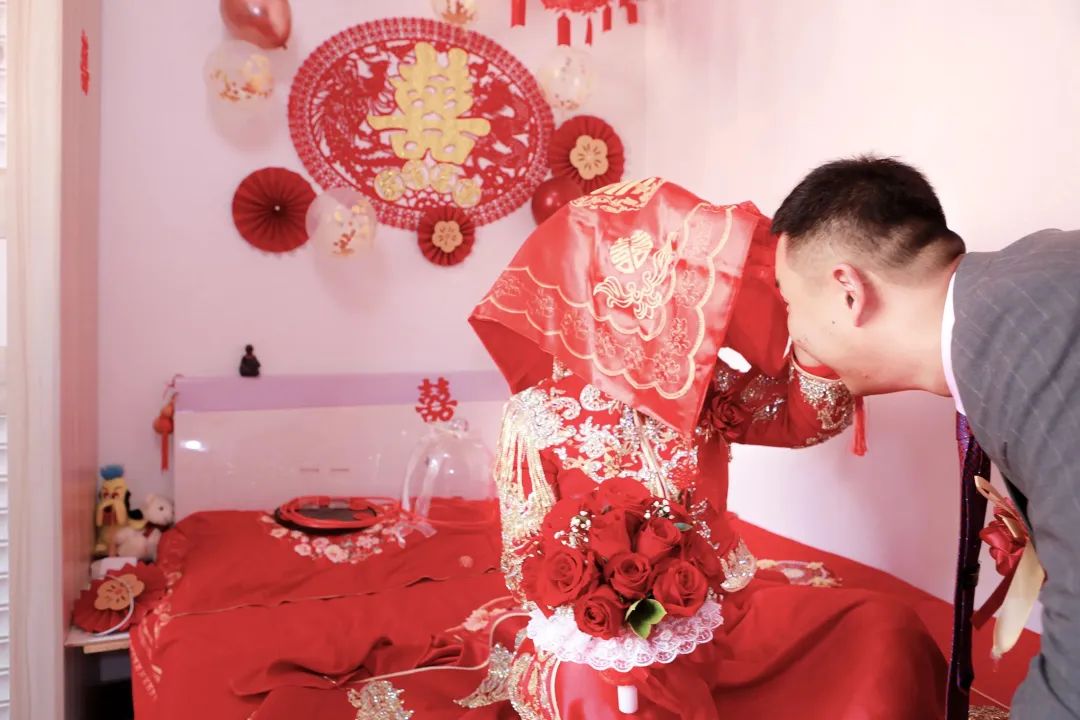 YANSELF摄影师联盟同题创作——爱情（2023年04月第八期）