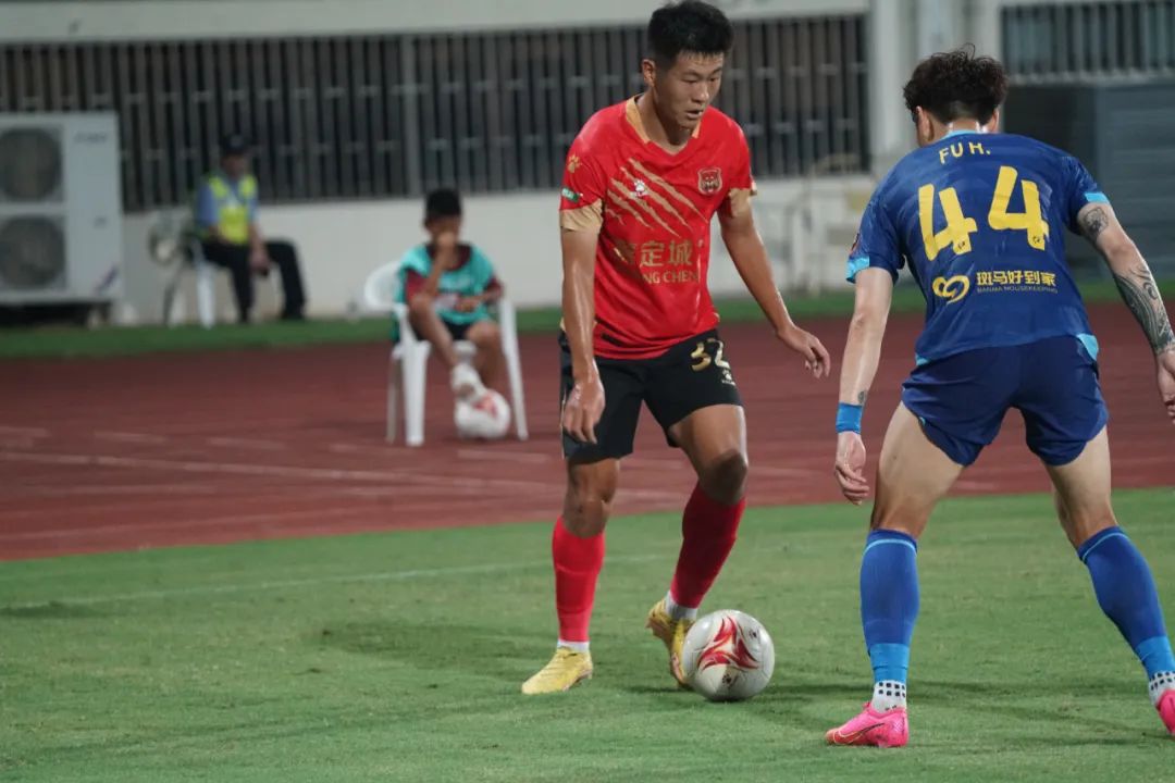 中甲冲超之战青岛九牛,中甲战报广州队