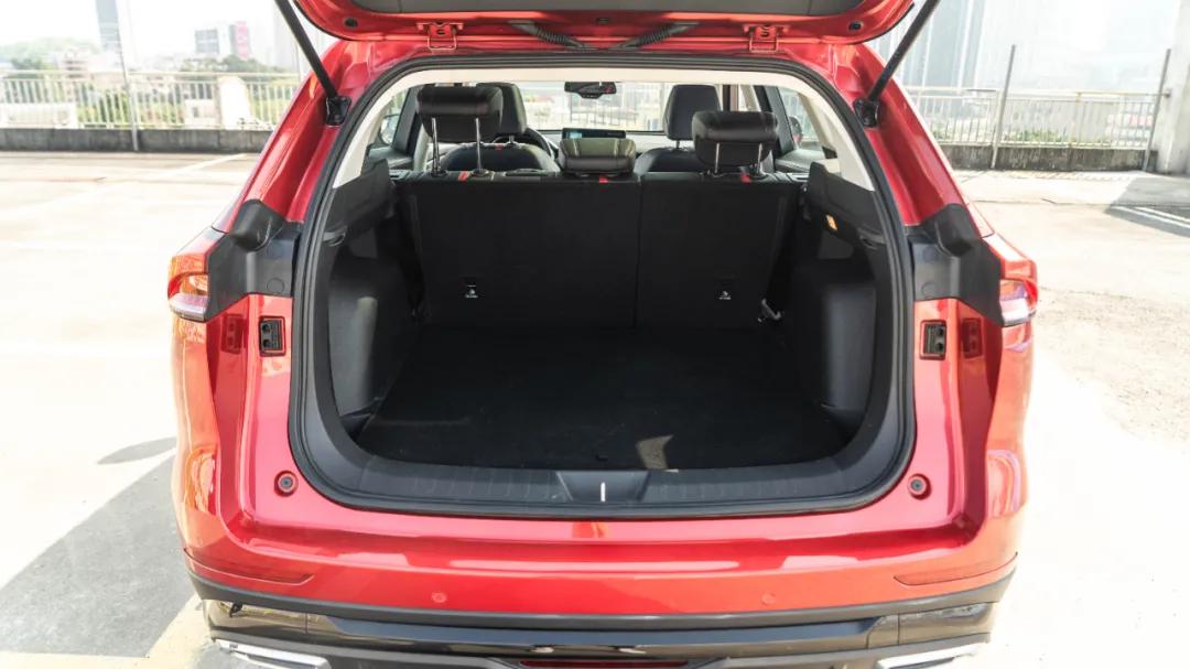 高性价比国产suv哈弗h6,哈弗h6国潮版1.5t冠军版落地价格