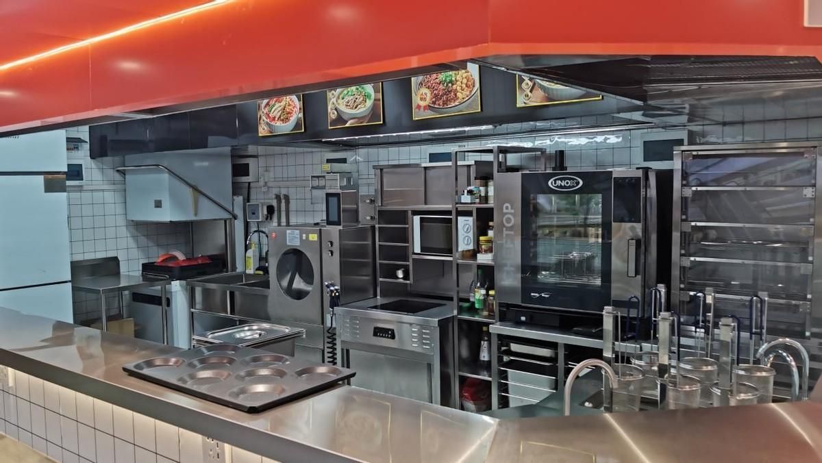 年轻人不想进工厂要进就进餐饮店,年轻人都不想进厨房了