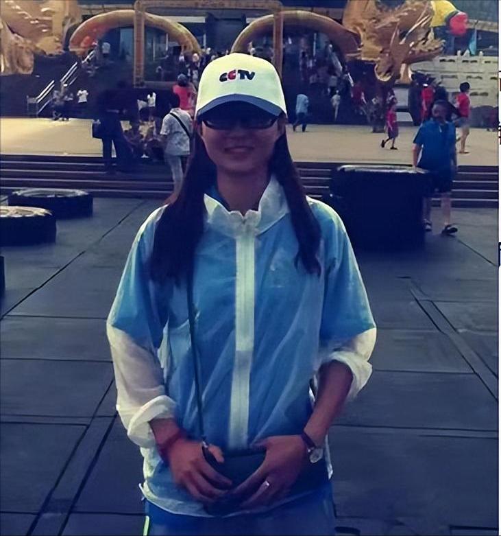 90后女孩断舍离家仅剩6件家具,80平方断舍离六件家具