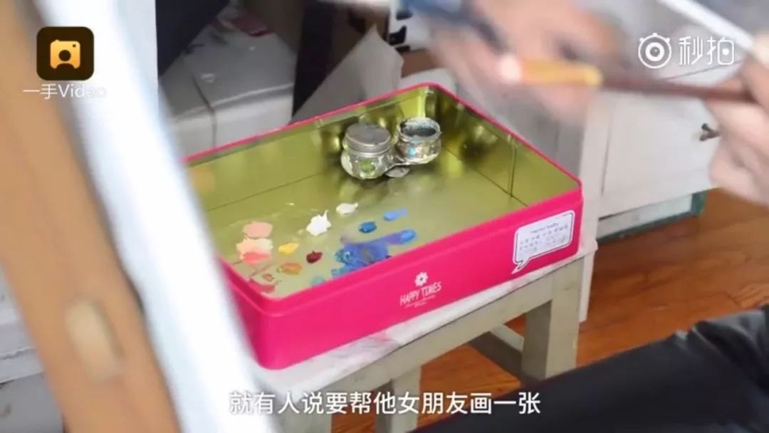 美女卖画赚钱月入10万,画家月入10w