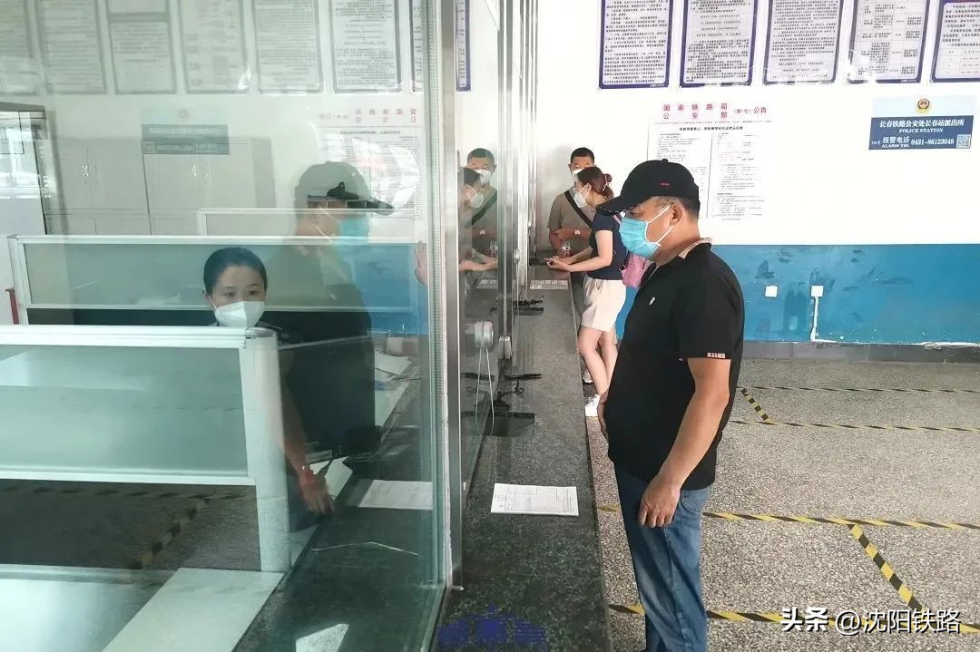 享受专车接送待遇,你的行李