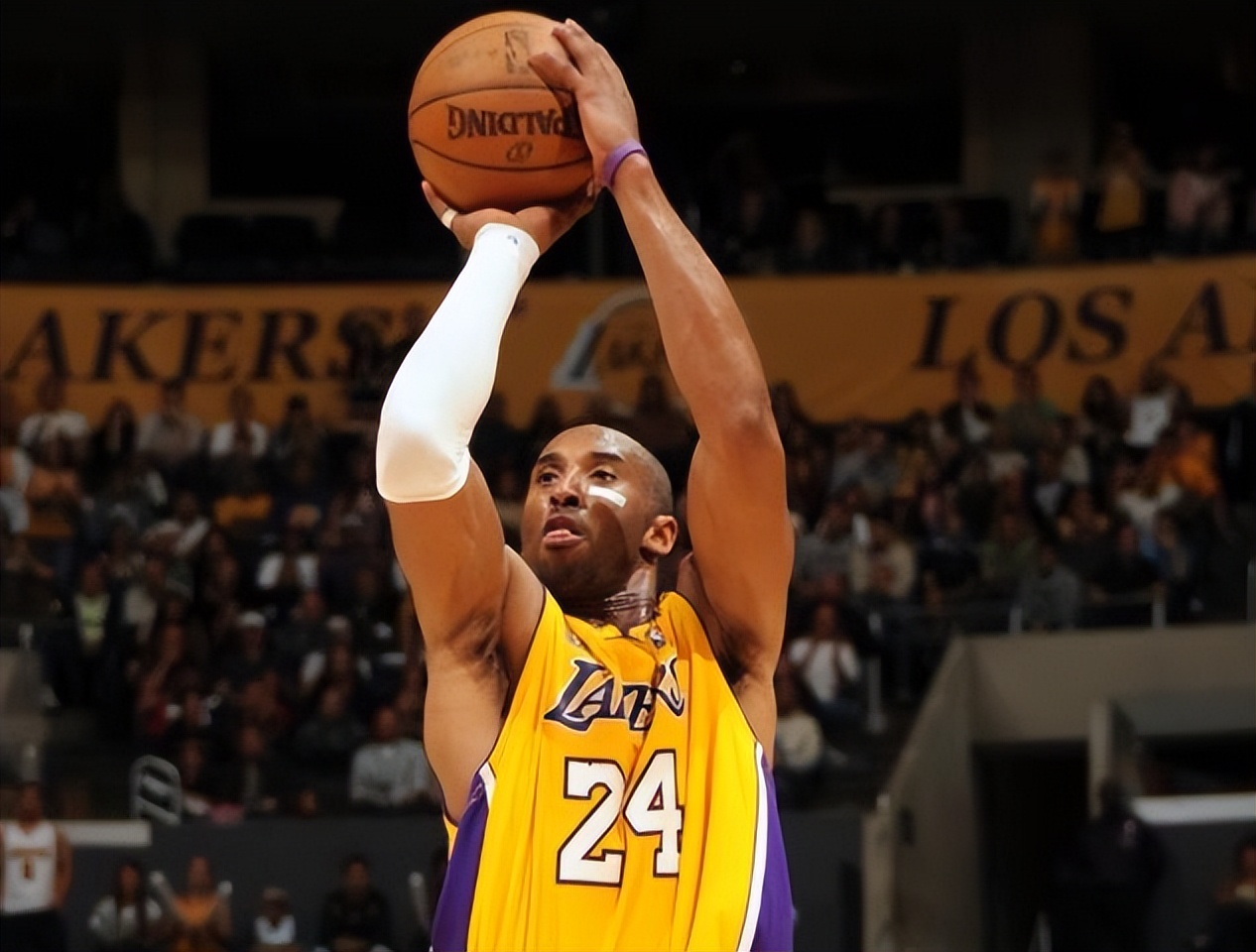 湖人签下小加索尔补强,加索尔加盟湖人前湖人西部第一