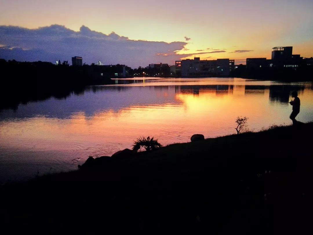 小海螺在海南大学考研：海大的美，不止在风景，还在你们