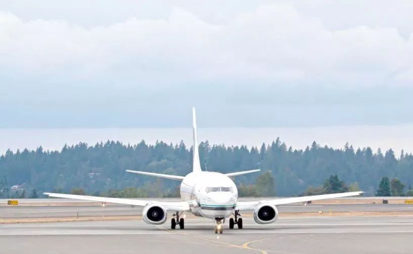 怎么在东方航空官网上买便宜机票,东方航空如何锁定机票