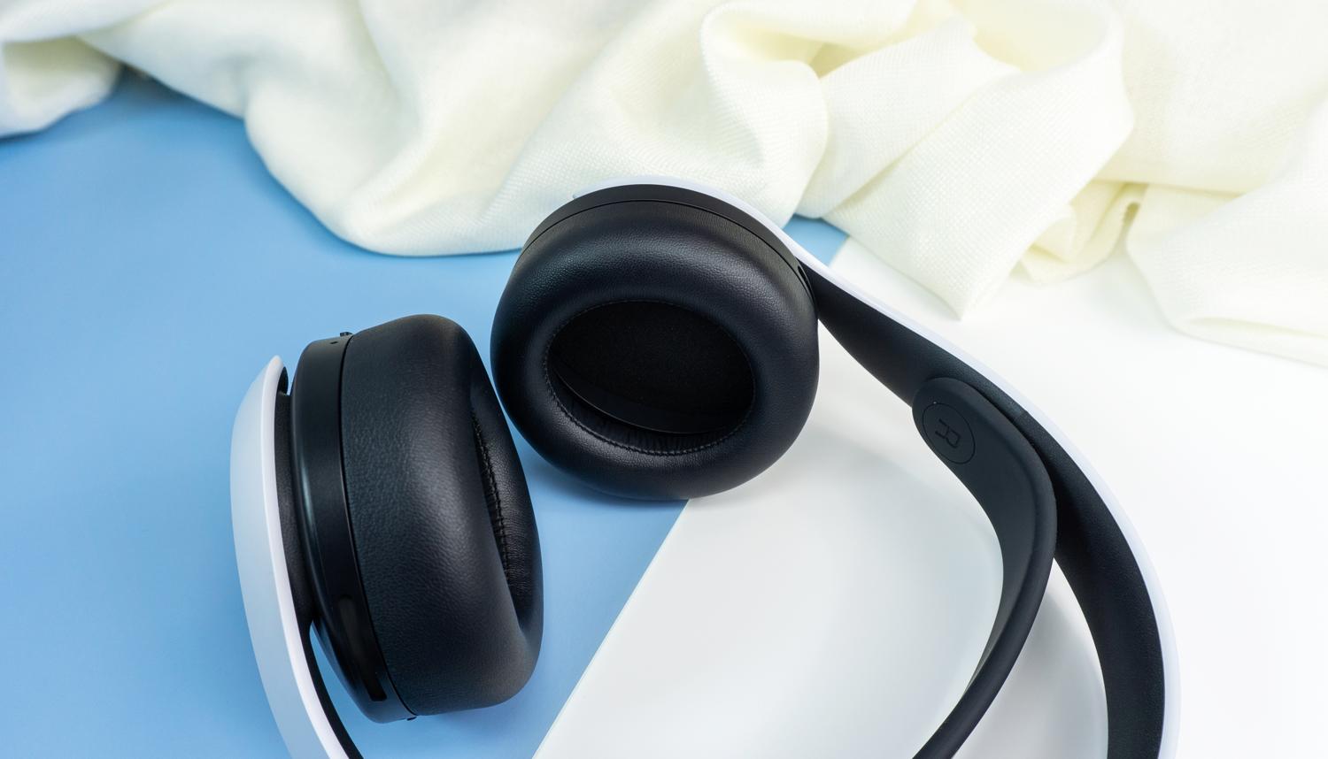 ps4和ps5的p5r哪个建议入手,ps5值得入手的其他配置