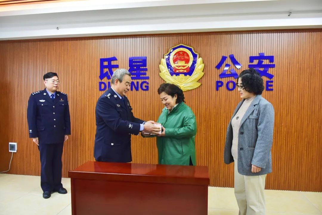 跨越2000公里的见证,感谢跨越400公里赶回来的陪伴