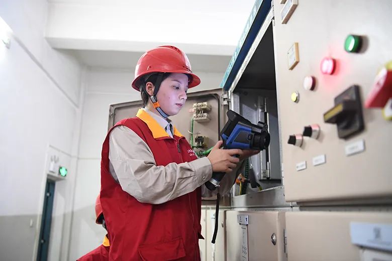 月圆人团圆月满人美满,中秋月圆人团圆完整版