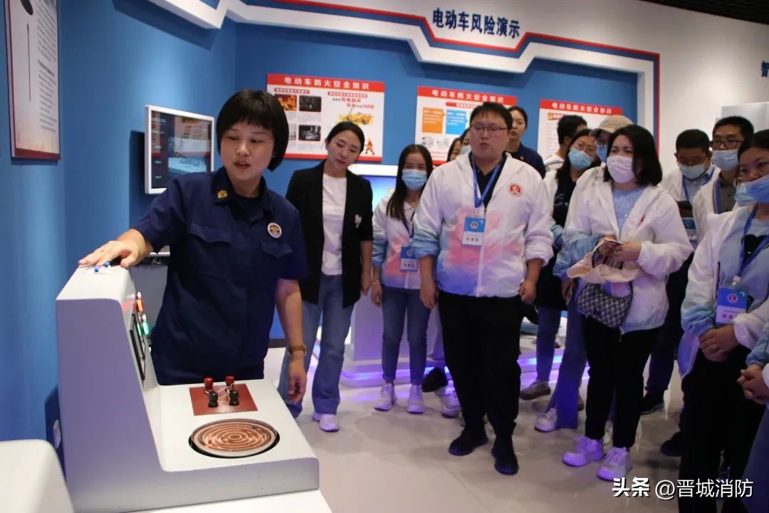 热爱科学崇尚科学│蓝朋友带你开启一场“消防科技之旅”~