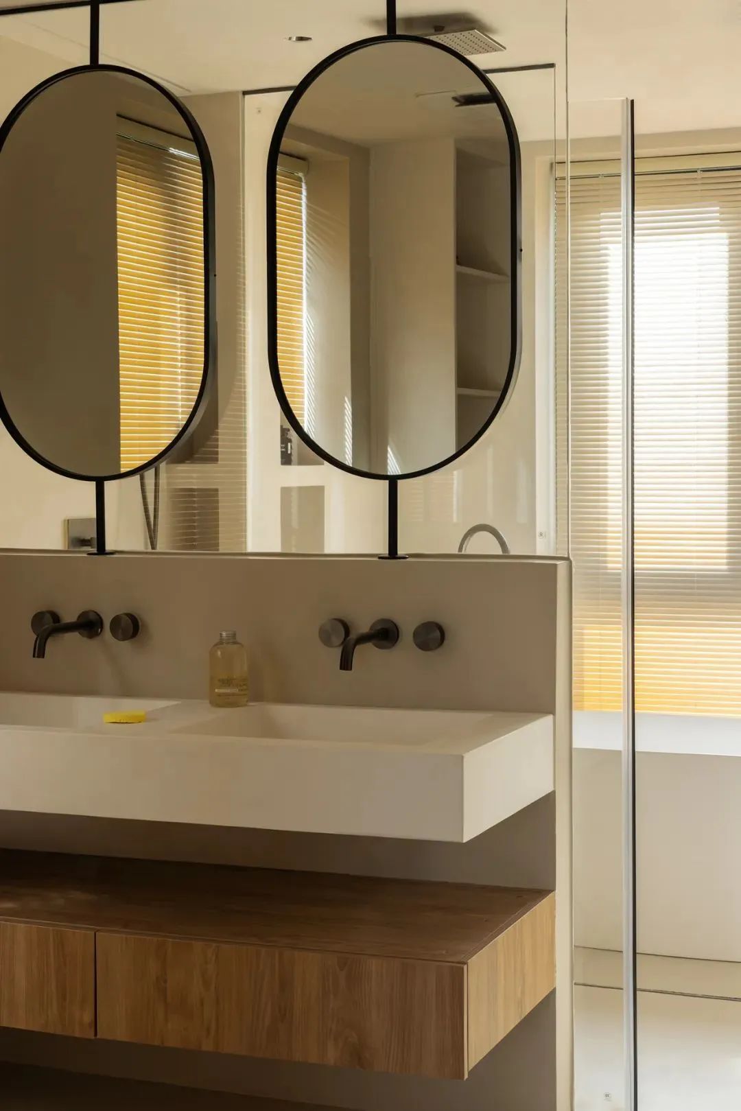 90后情侣新房这样打造清爽又干净,9平米温馨夫妻房